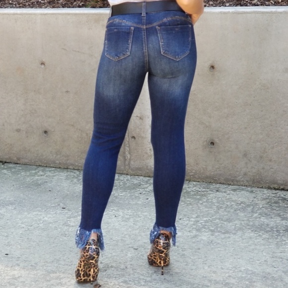 JESSICA Frayed Hem Jeans - Picture 2 of 3